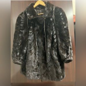 WOMEN’S MINK COAT, 3/4 SLEEVES WITH LEATHER INSERTS